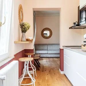 https://la-lu-cozy-rooms-2.it-tuscanyhotel.com